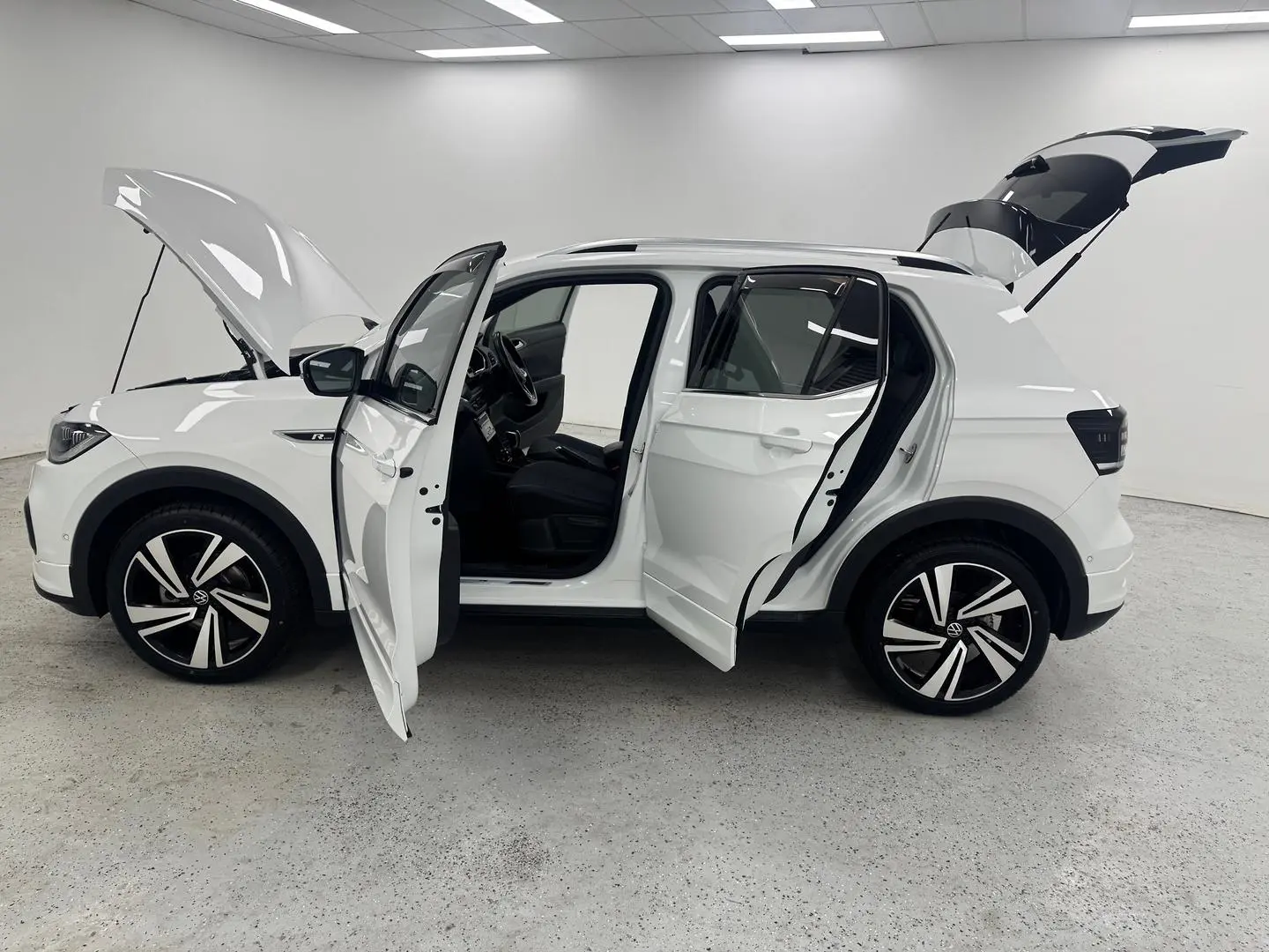 2021 Volkswagen T-Cross Gallery Image 11
