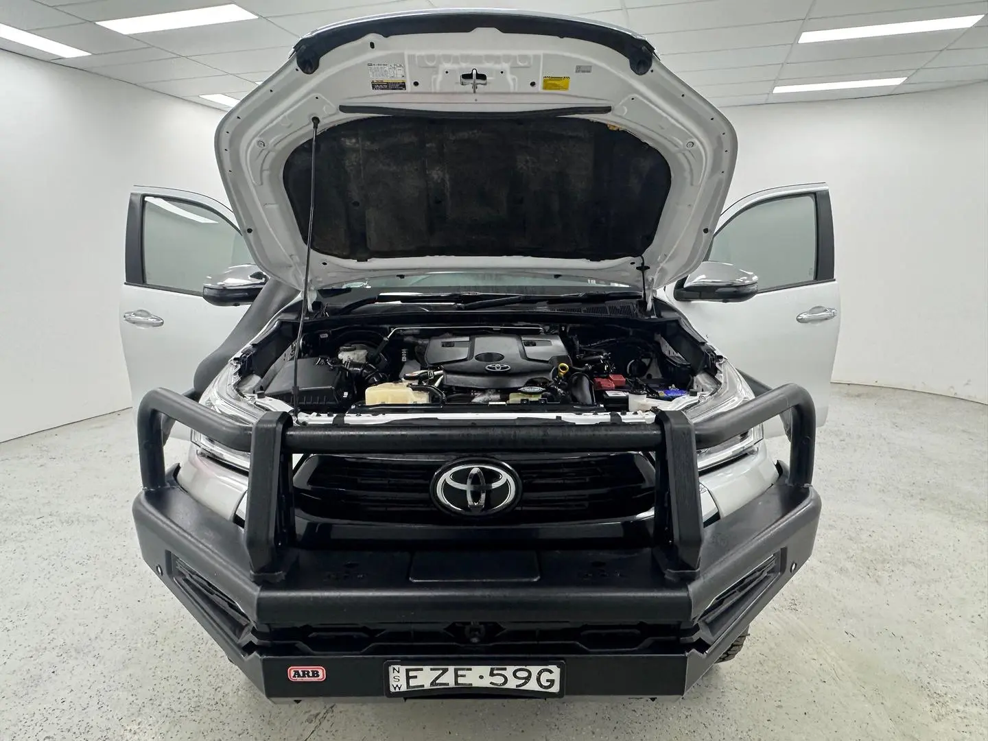 2023 Toyota Hilux Gallery Image 13