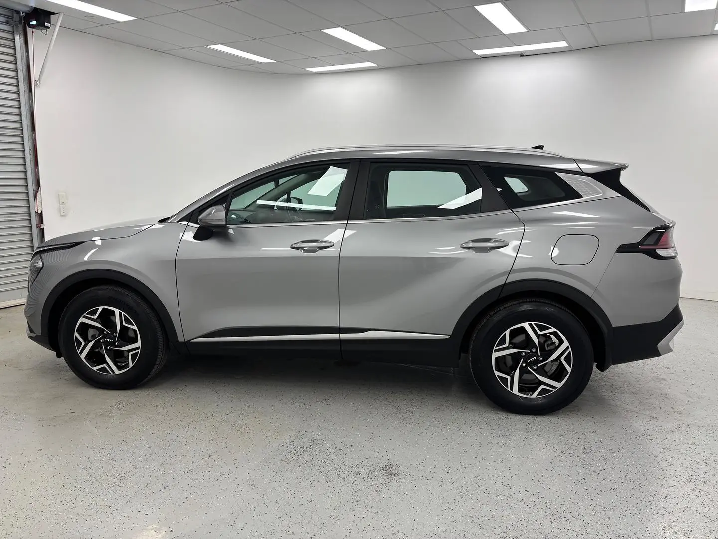 2023 Kia Sportage Gallery Image 6