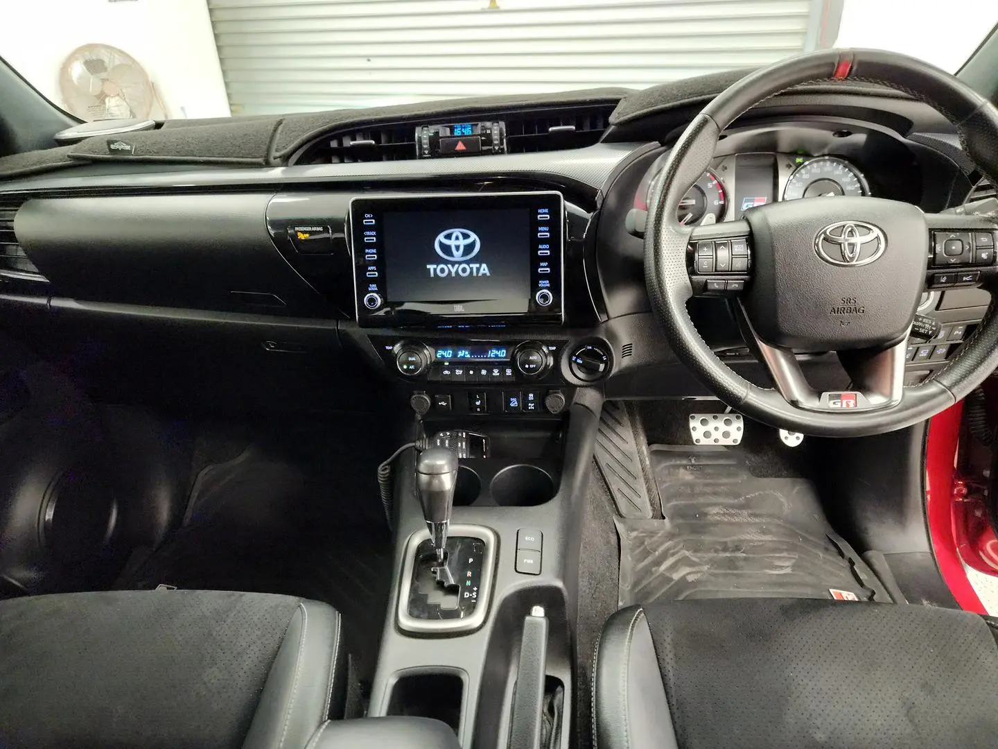 2023 Toyota Hilux Gallery Image 29