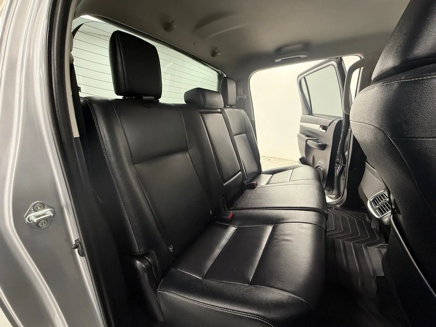 2023 Toyota Hilux Gallery Image 20