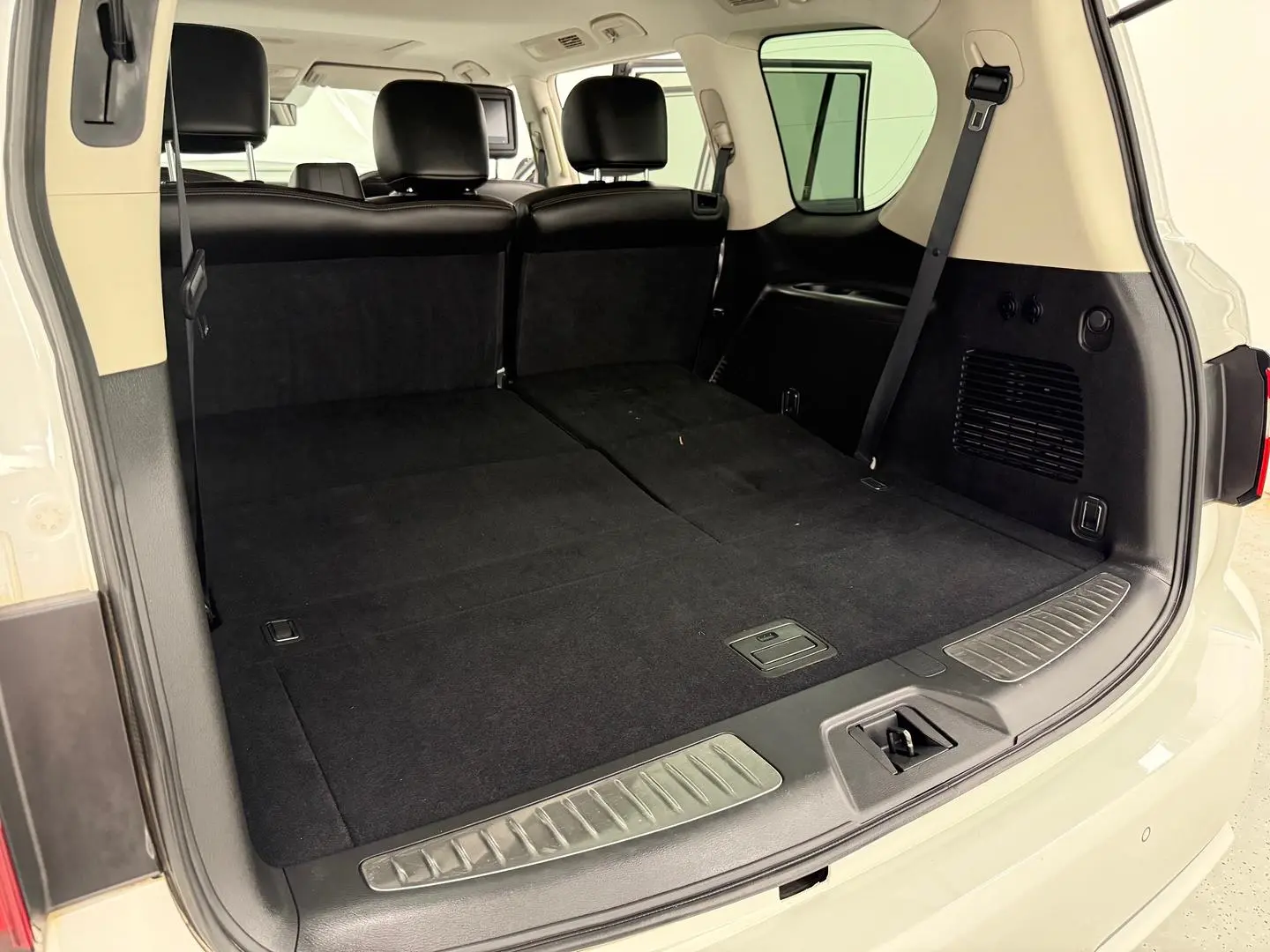 2020 Nissan Patrol Gallery Image 16