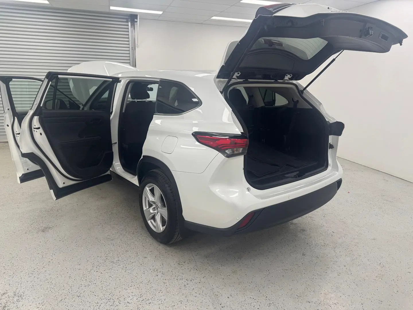 2021 Toyota Kluger Gallery Image 10