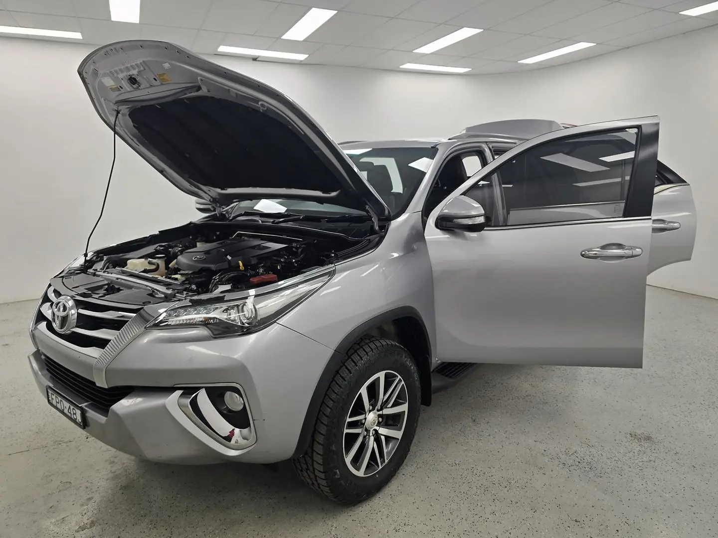 2017 Toyota Fortuner Gallery Image 14