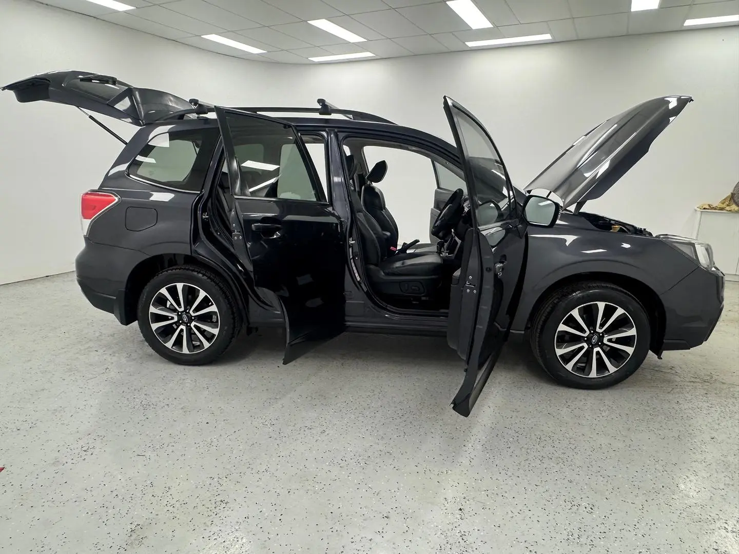 2016 Subaru Forester Gallery Image 8