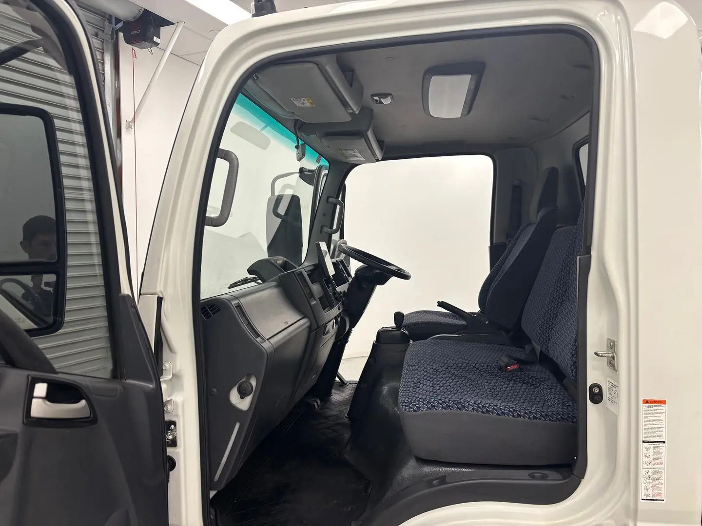 2023 Isuzu N Series Gallery Image 34