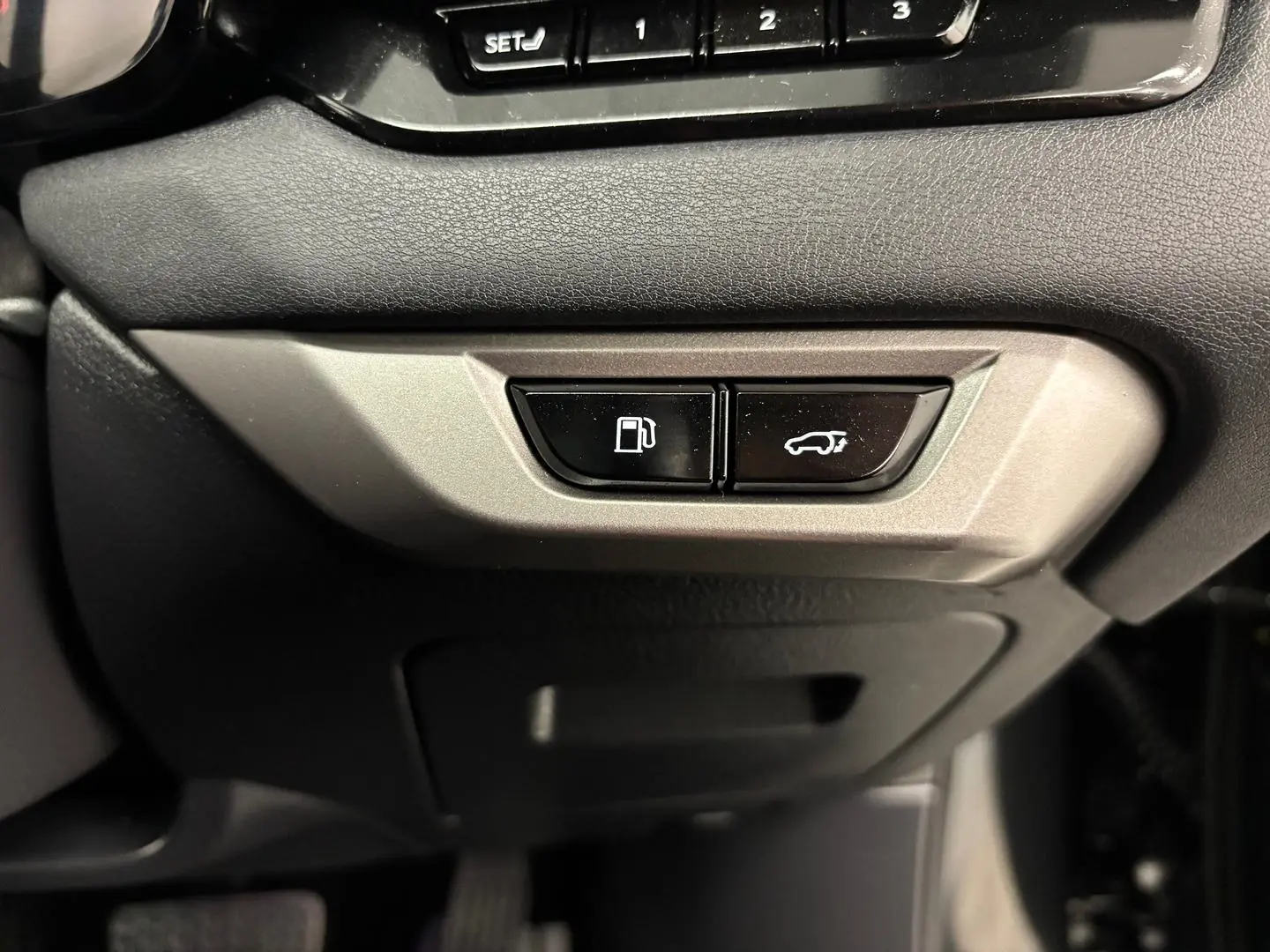 2024 Lexus RX Gallery Image 41