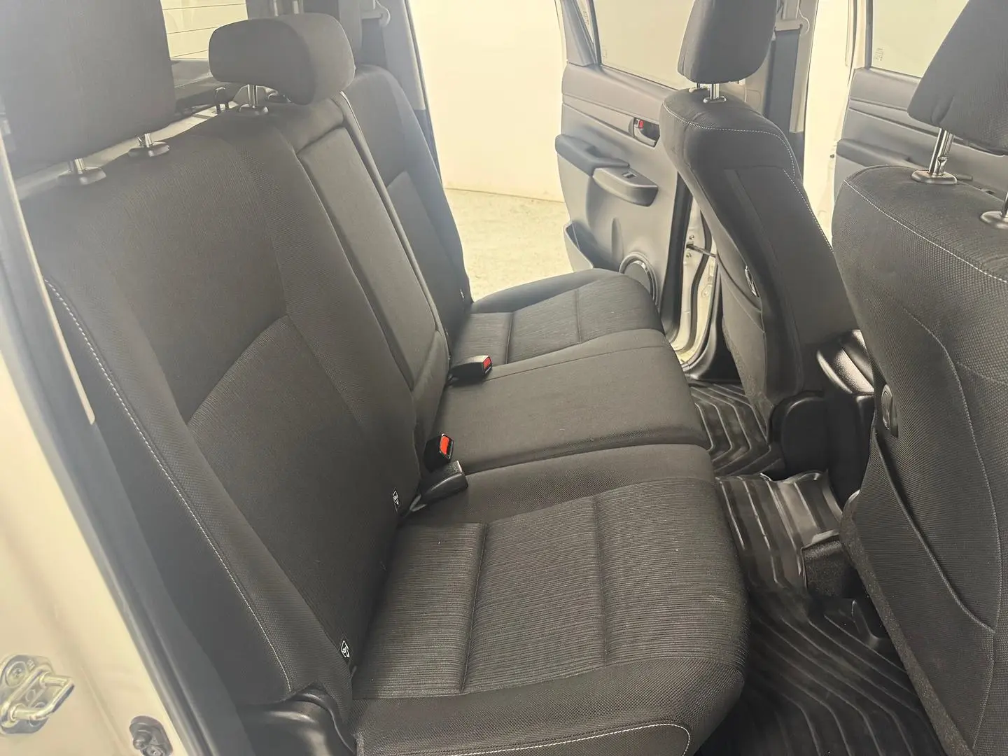 2021 Toyota Hilux Gallery Image 24