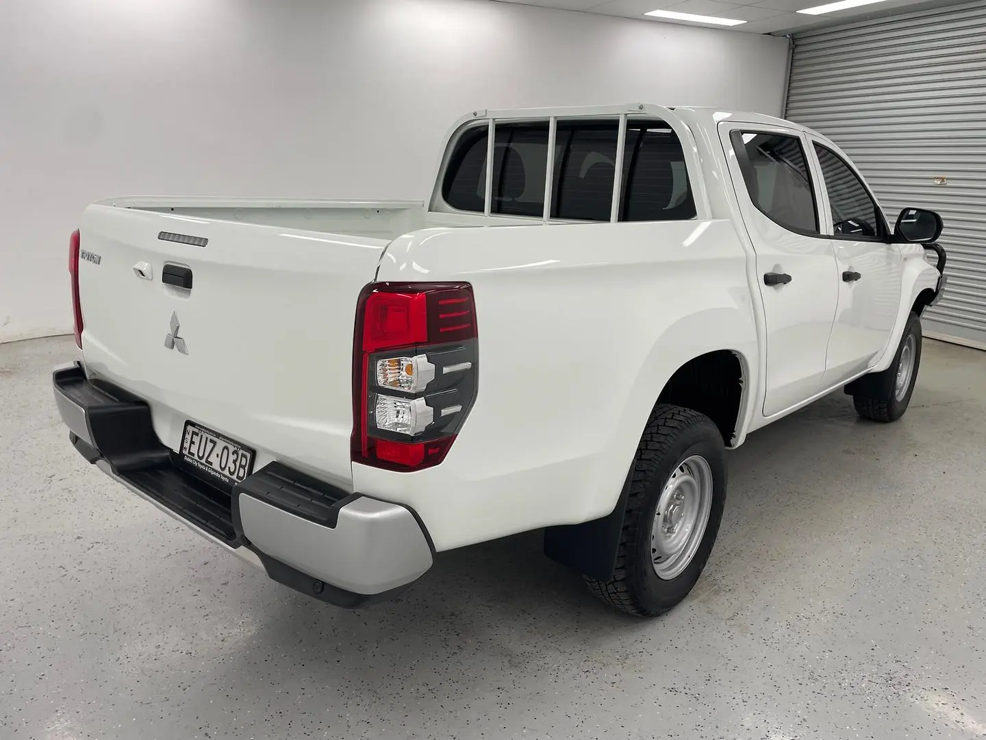 2022 Mitsubishi Triton Gallery Image 3