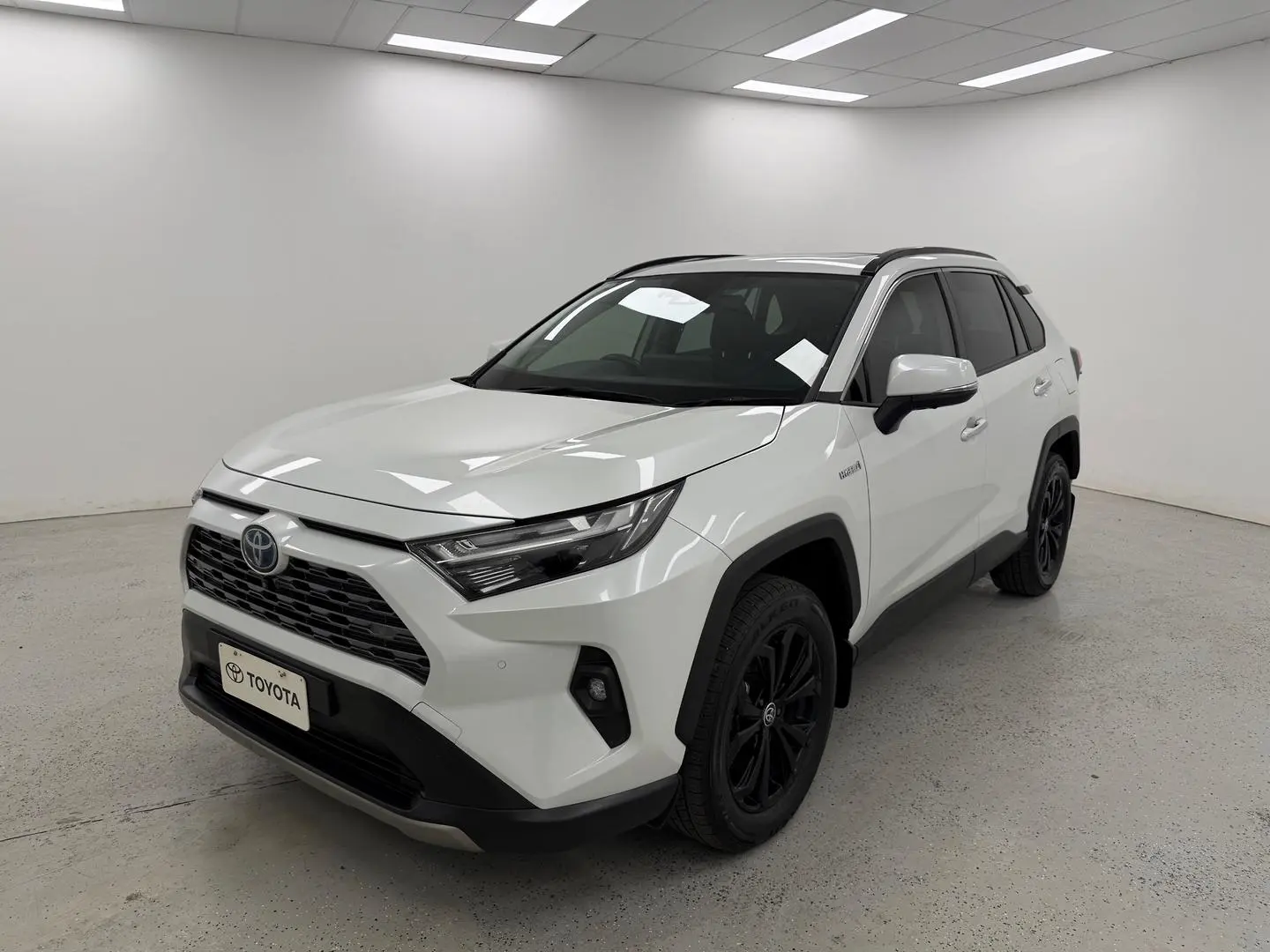 2023 Toyota RAV4 Gallery Image 7