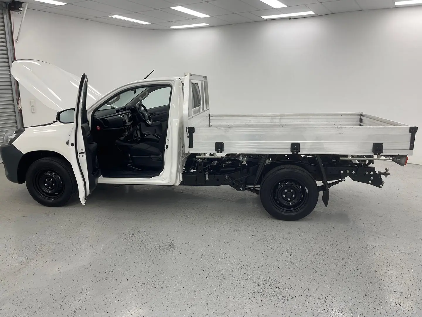 2019 Toyota Hilux Gallery Image 12