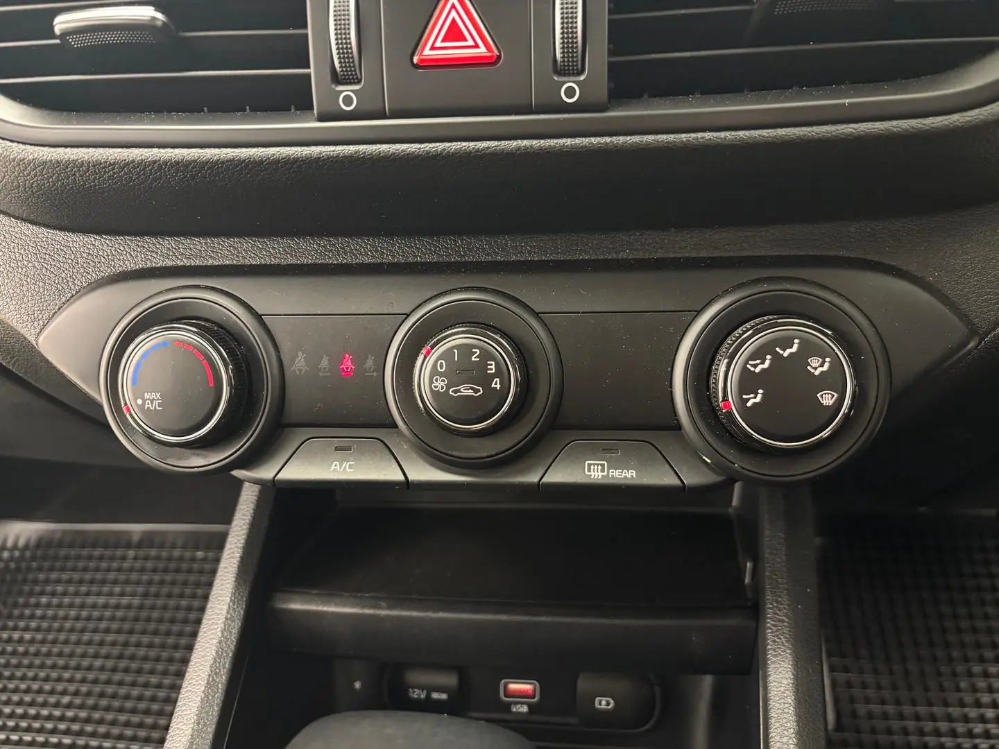 2024 Kia Cerato Gallery Image 32