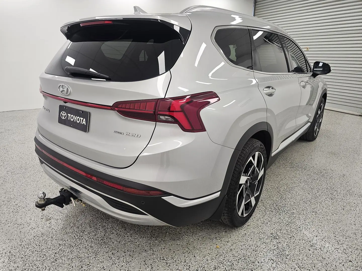 2022 Hyundai Santa Fe Gallery Image 3