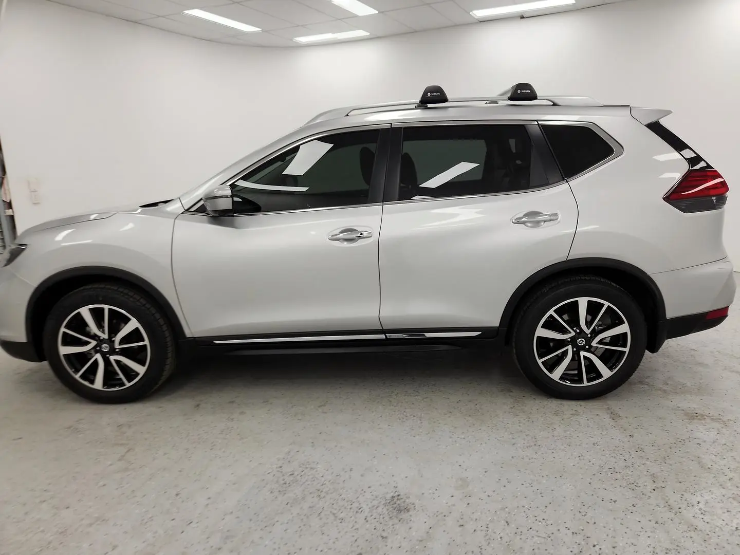 2022 Nissan X-TRAIL Gallery Image 5
