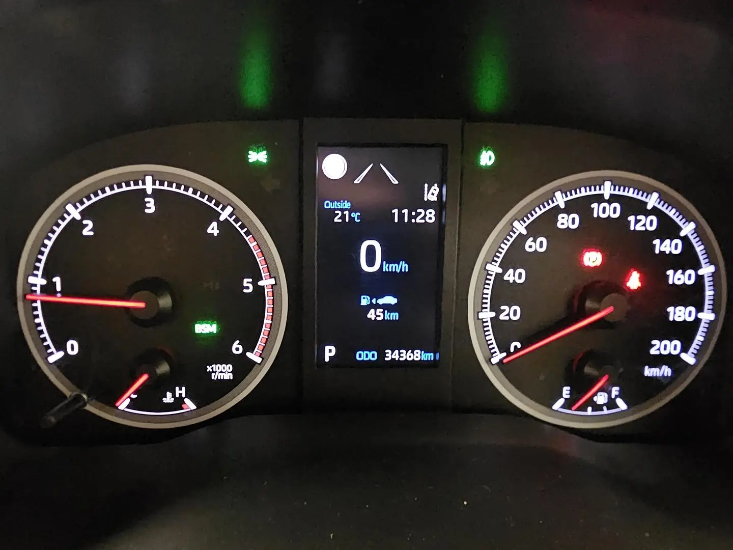 2022 Toyota Hiace Gallery Image 28