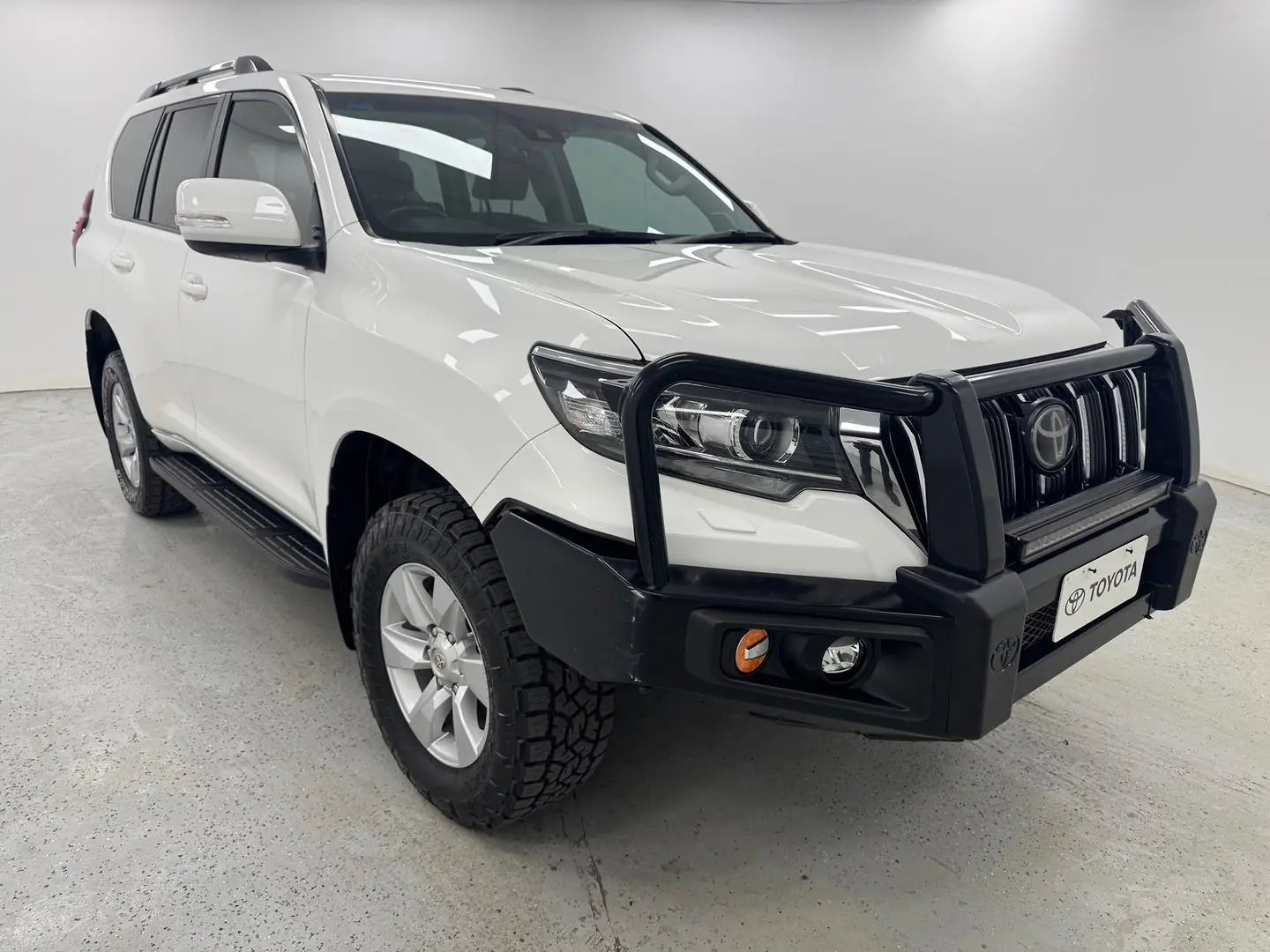 2020 Toyota Landcruiser Prado Gallery Image 1