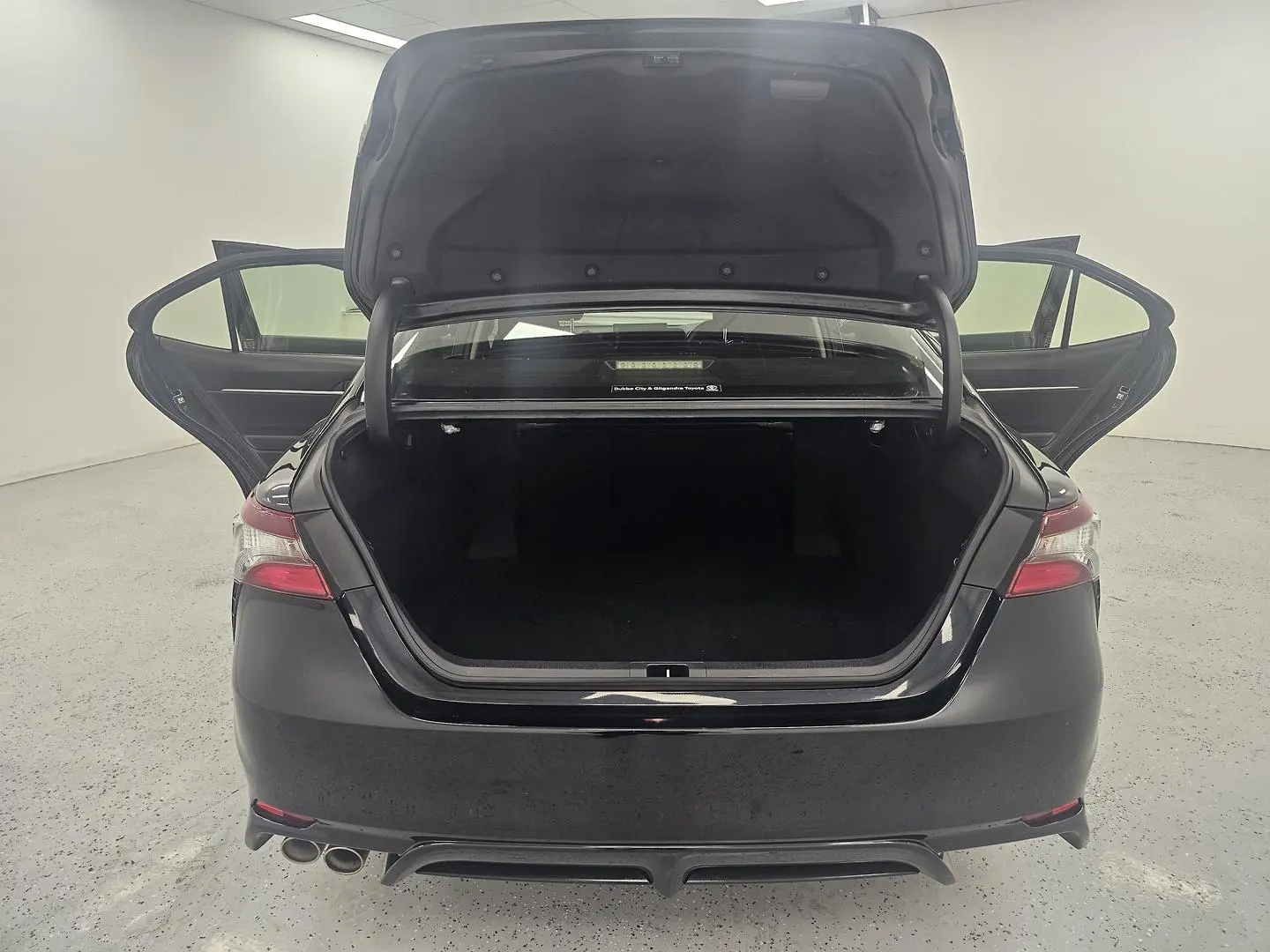 2022 Toyota Camry Gallery Image 17