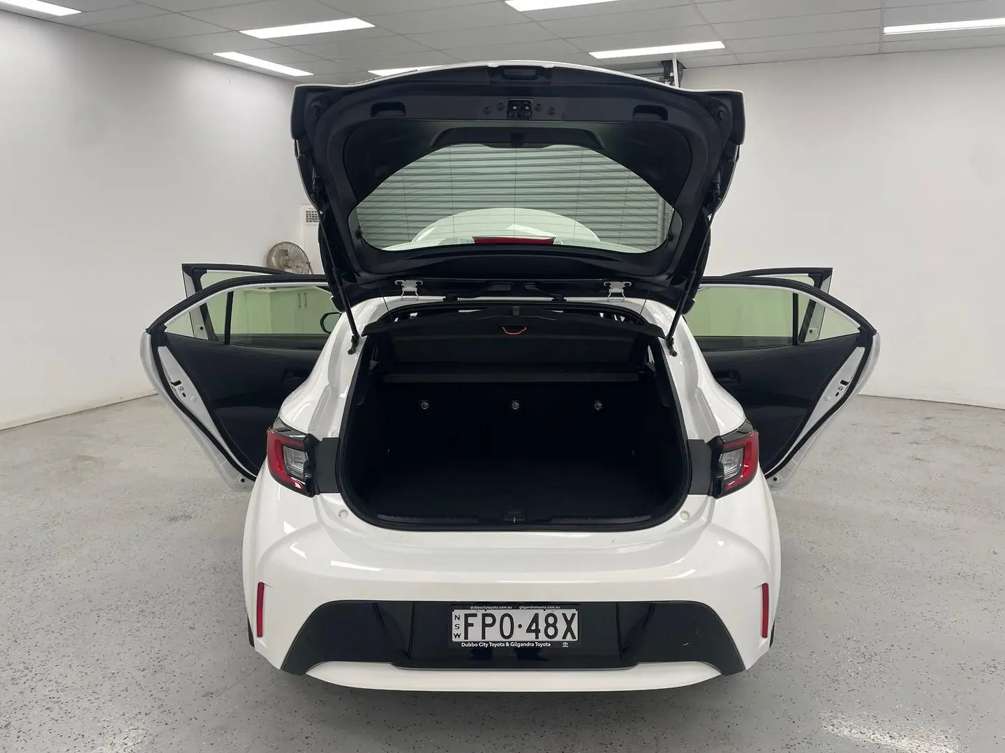 2023 Toyota Corolla Gallery Image 10