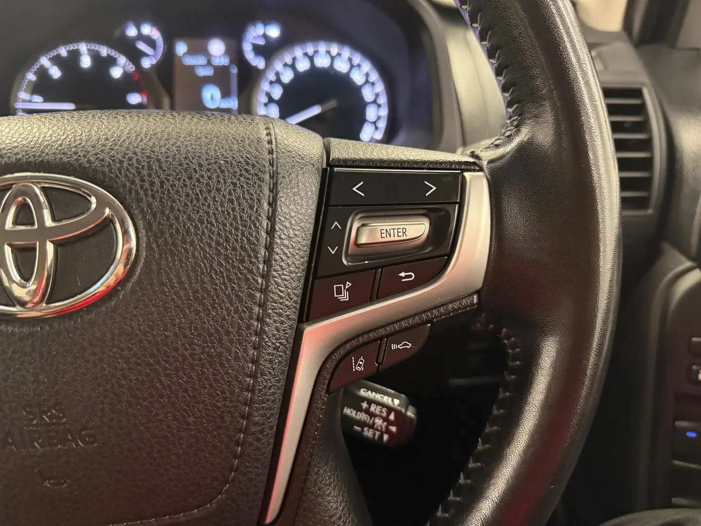 2022 Toyota Landcruiser Prado Gallery Image 27