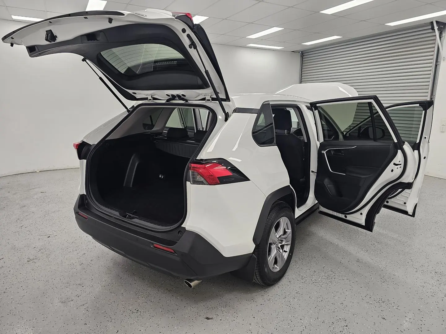 2022 Toyota RAV4 Gallery Image 20