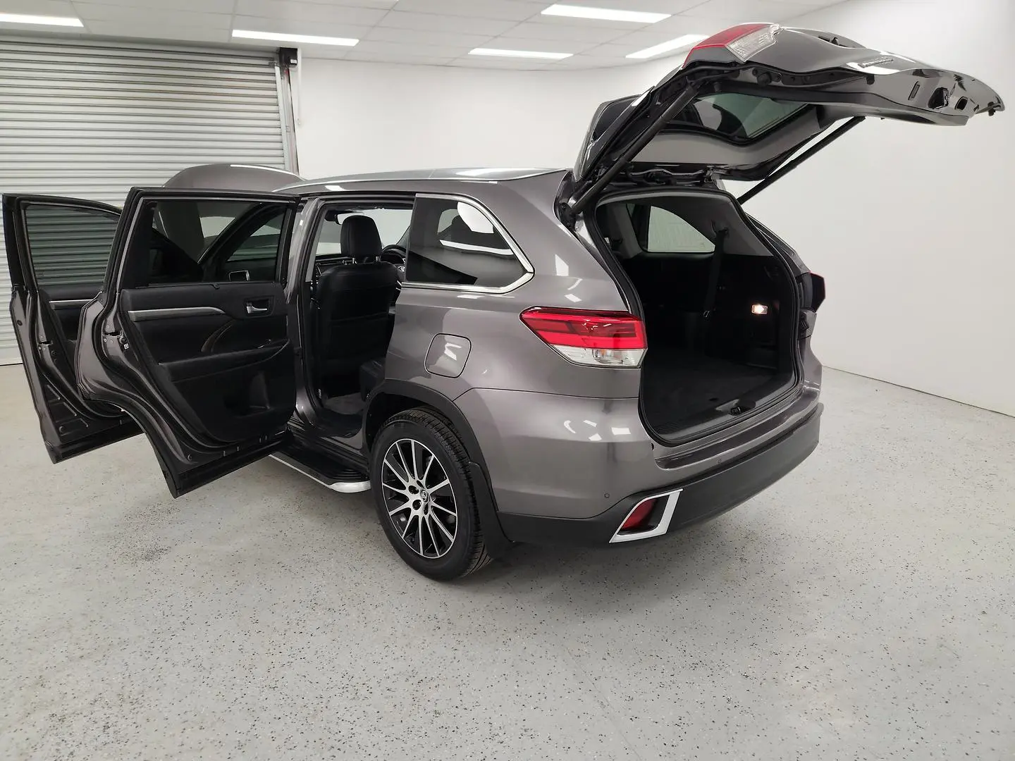 2020 Toyota Kluger Gallery Image 12