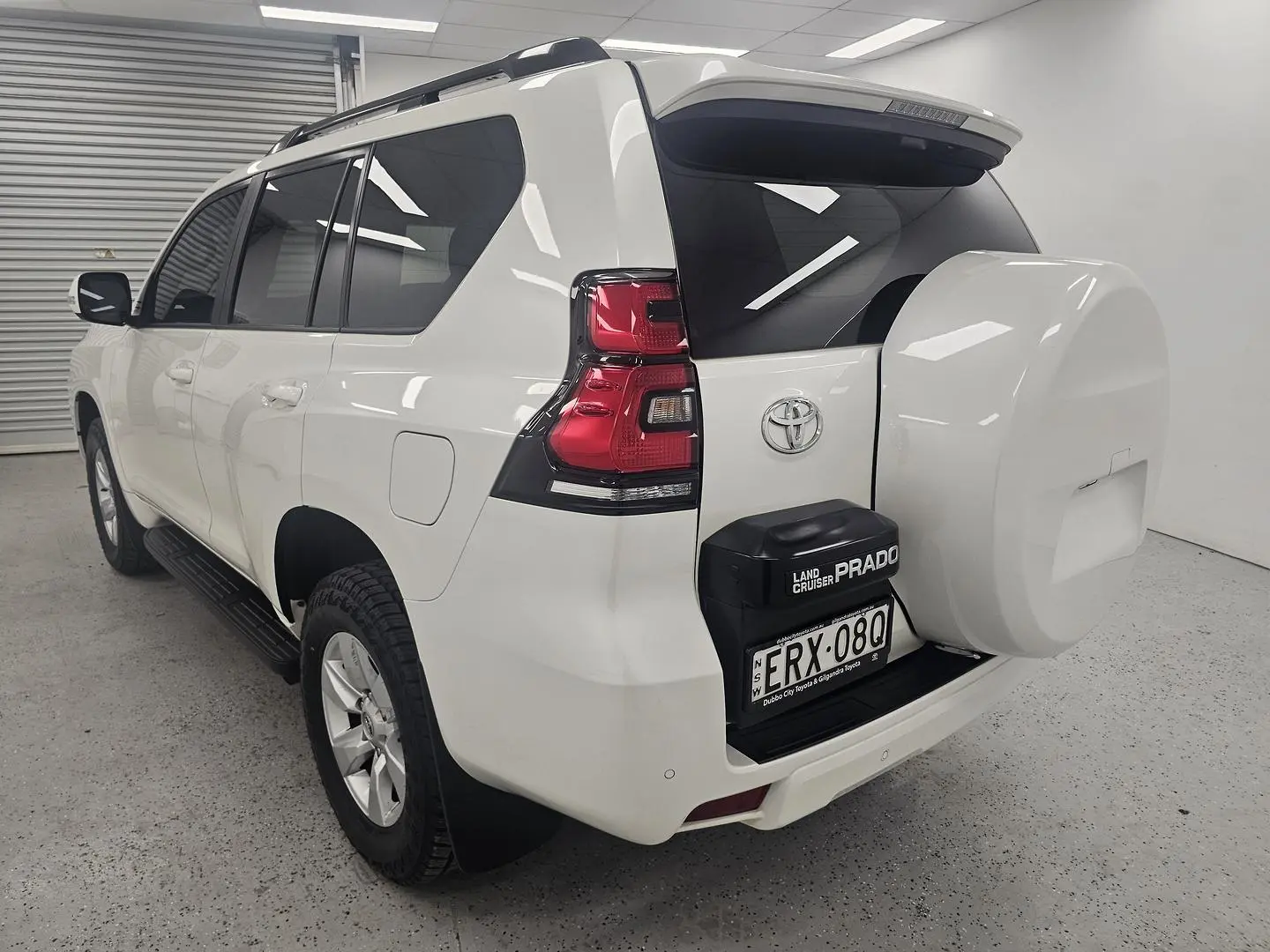 2021 Toyota Landcruiser Prado Gallery Image 5