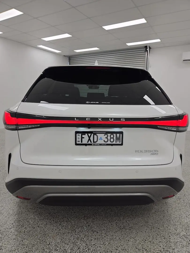 2025 Lexus RX Gallery Image 46