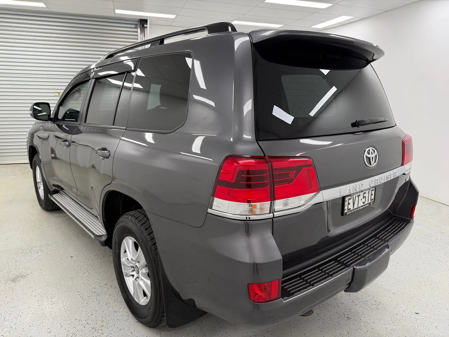 2019 Toyota Landcruiser Gallery Image 5