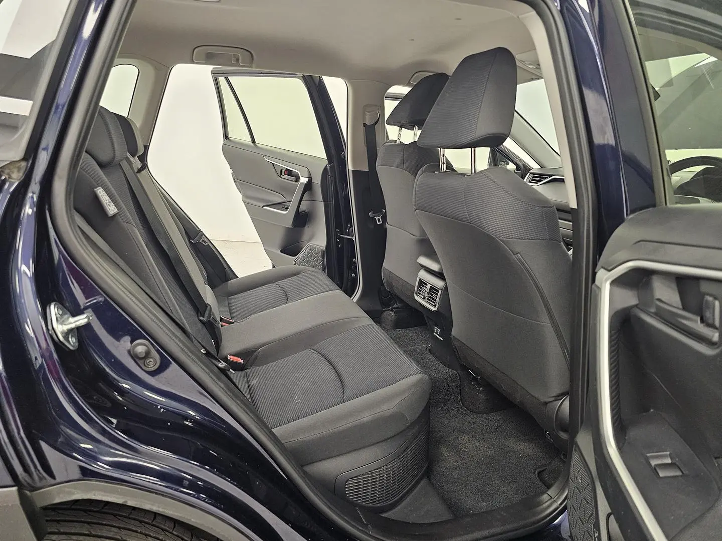 2022 Toyota RAV4 Gallery Image 22