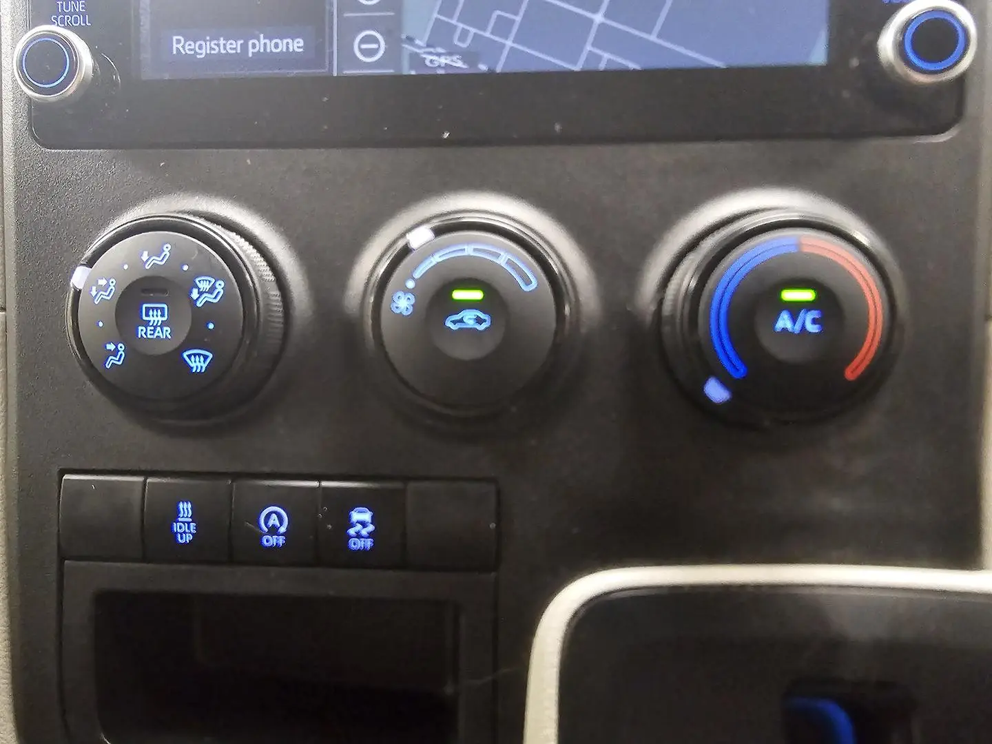 2022 Toyota Hiace Gallery Image 31