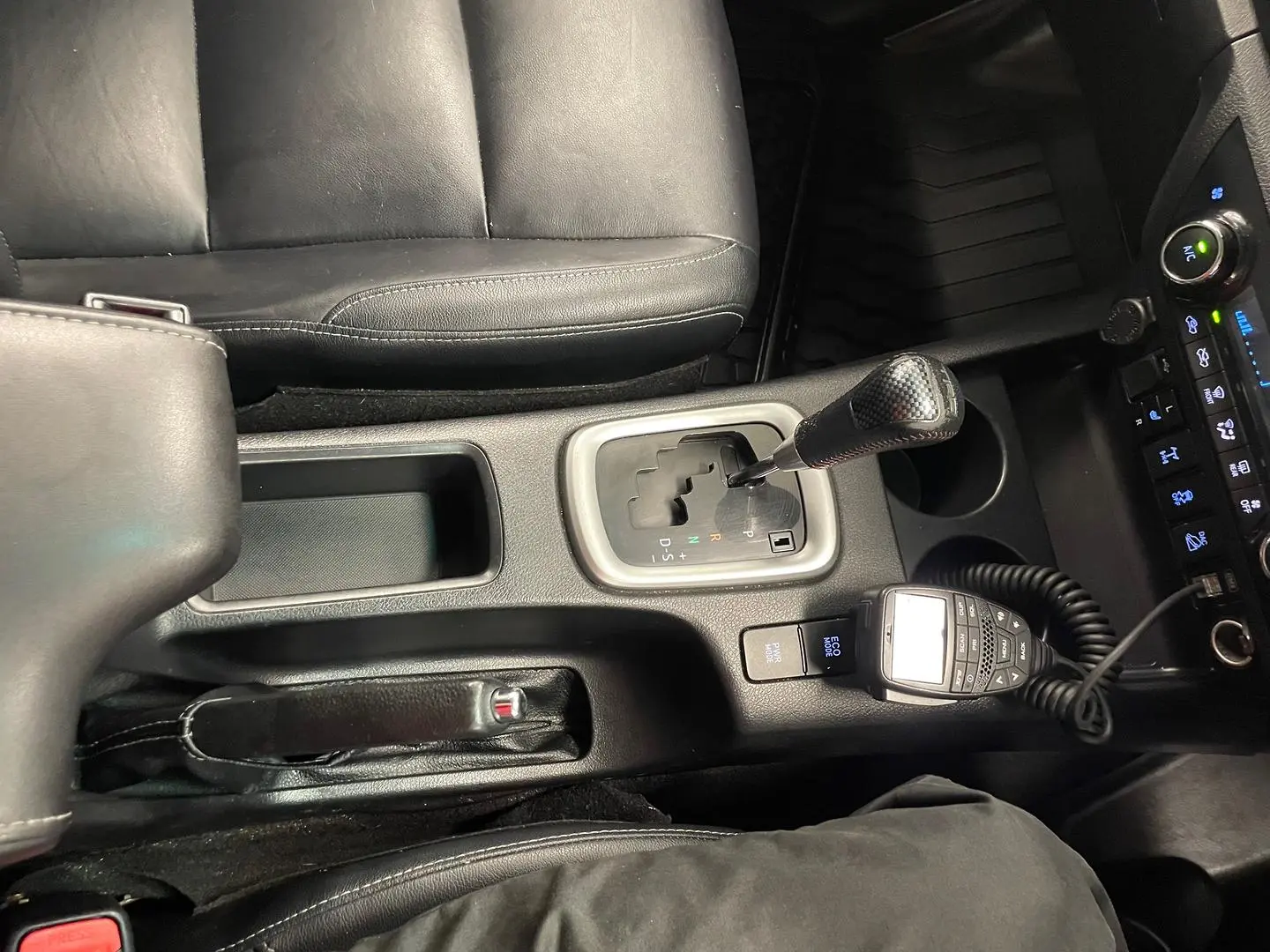 2018 Toyota Hilux Gallery Image 29