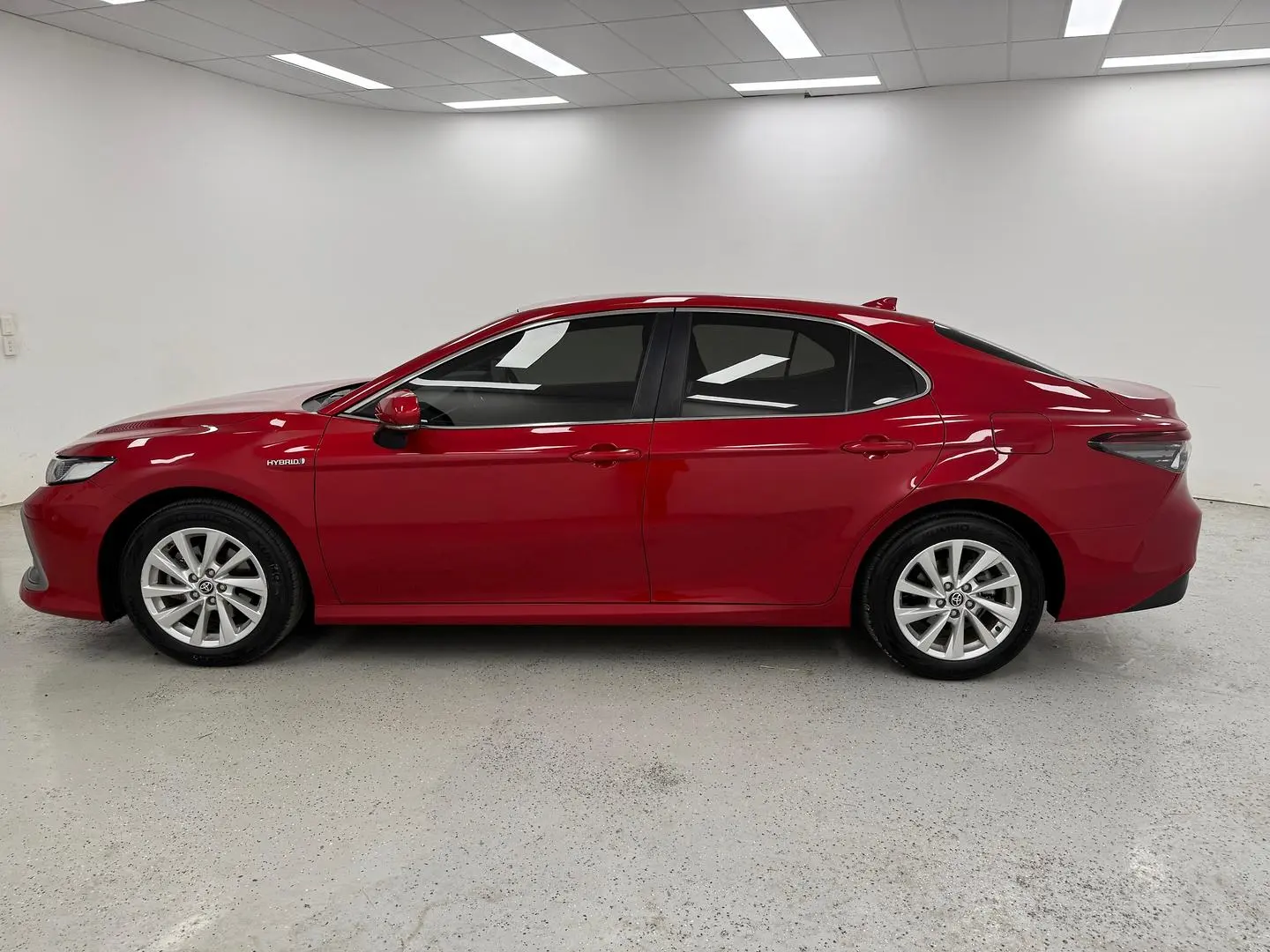 2022 Toyota Camry Gallery Image 6