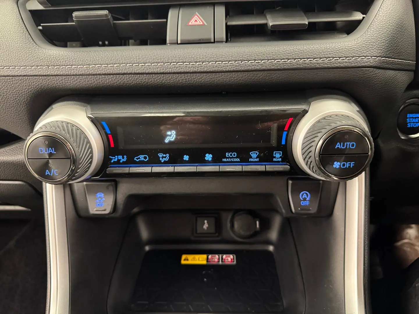 2022 Toyota RAV4 Gallery Image 23