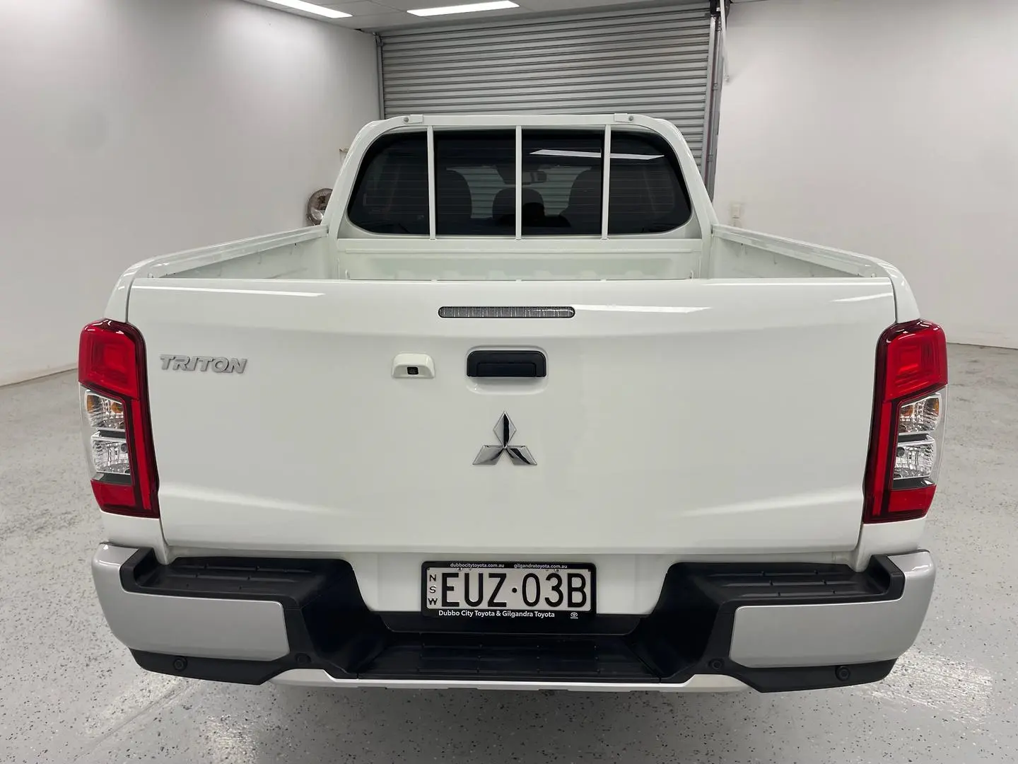 2022 Mitsubishi Triton Gallery Image 4