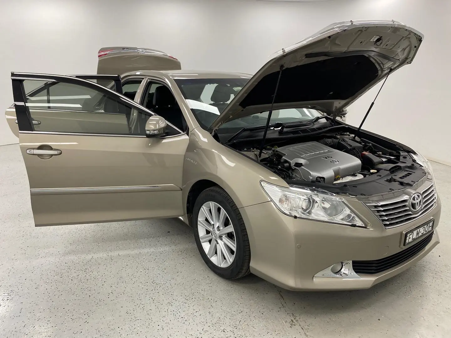 2013 Toyota Aurion Image 9