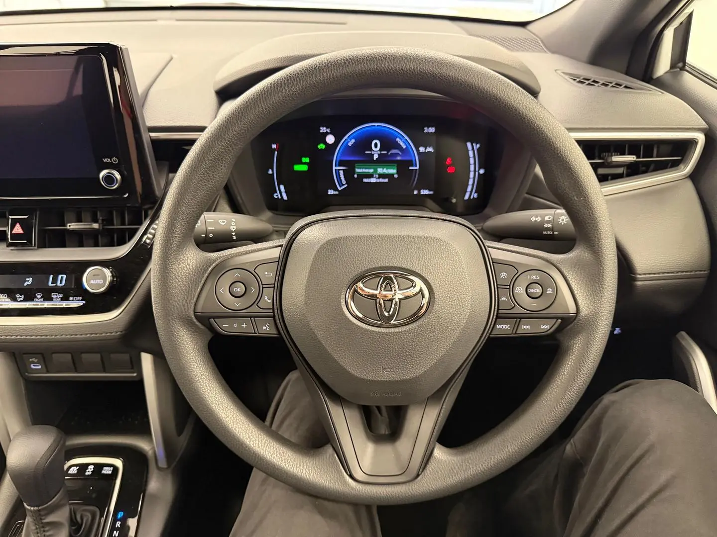 2025 Toyota Corolla Cross Gallery Image 27