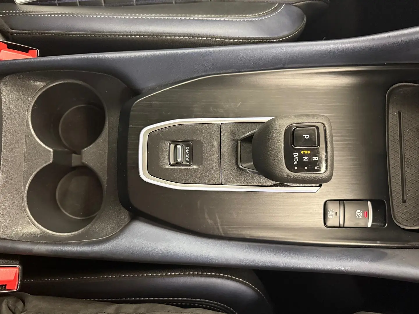 2024 Nissan QASHQAI Gallery Image 32