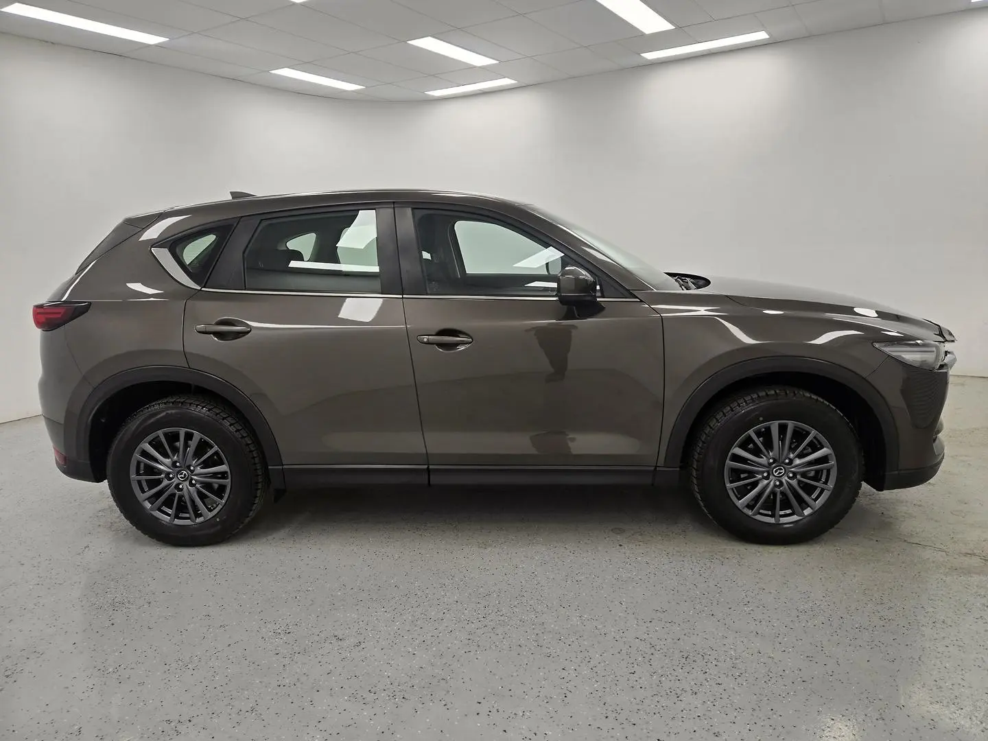 2020 Mazda CX-5 Gallery Image 2