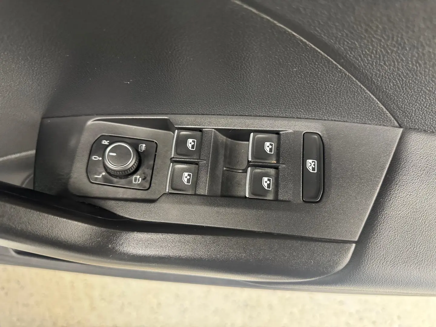 2021 Volkswagen T-Cross Gallery Image 16