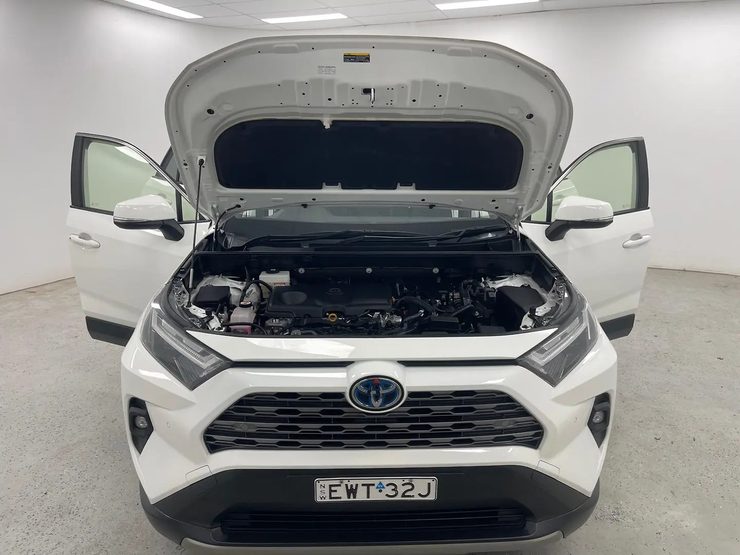 2022 Toyota RAV4 Gallery Image 14