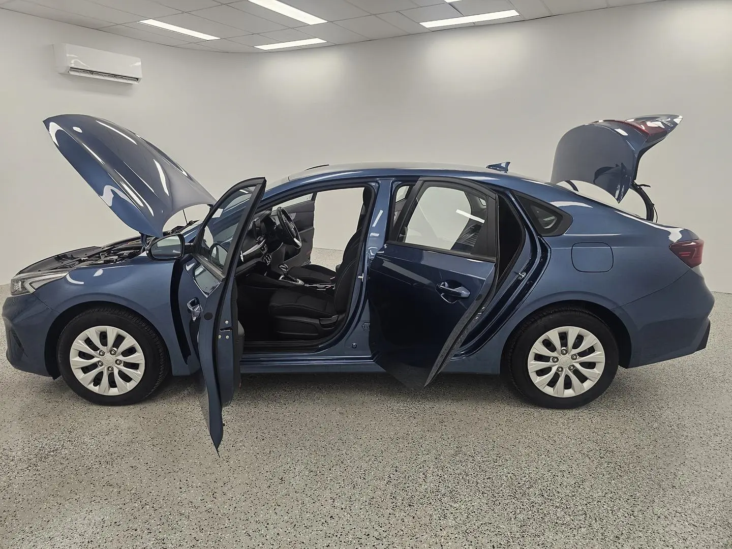 2024 Kia Cerato Gallery Image 10