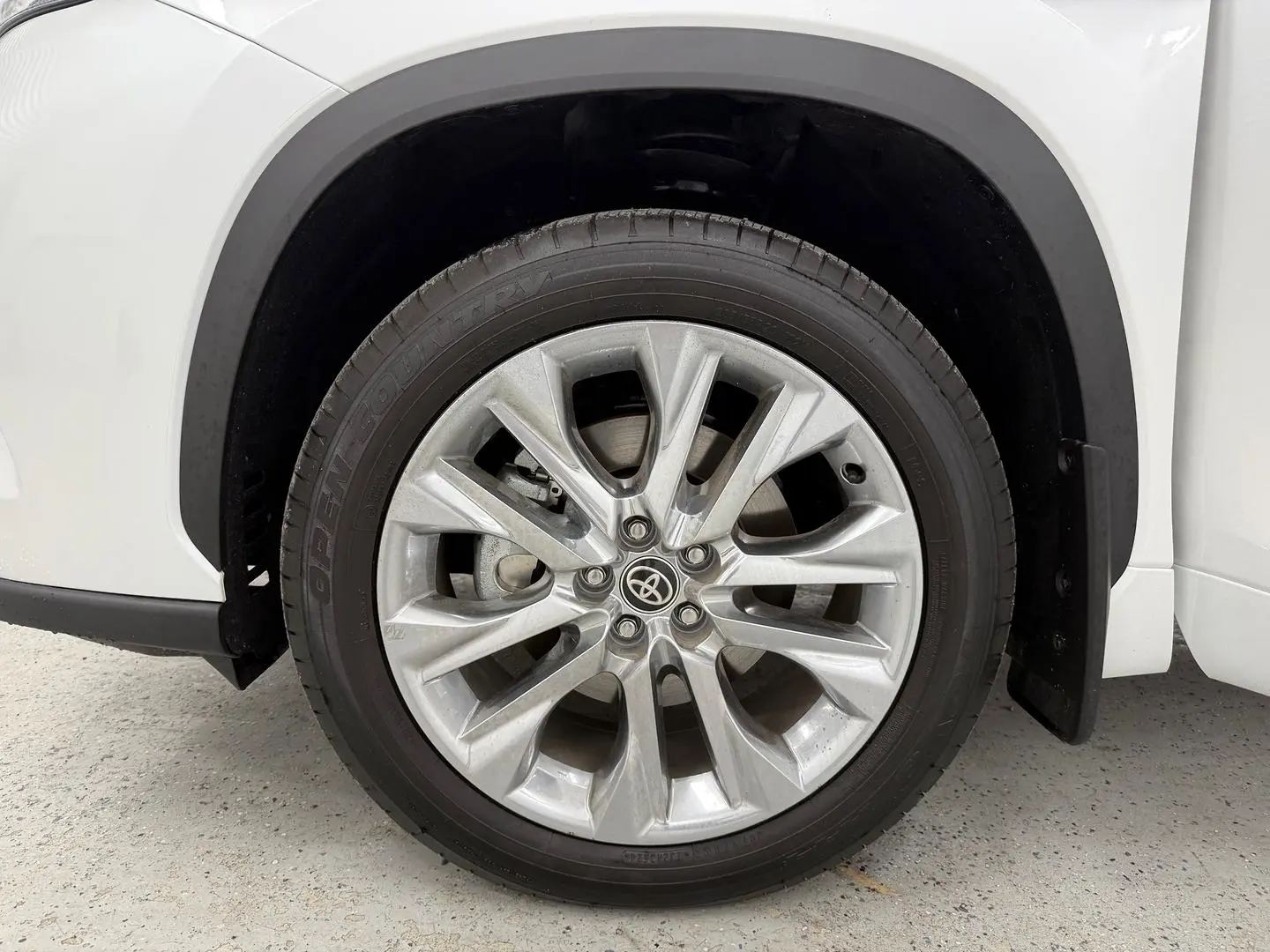 2025 Toyota Kluger Gallery Image 9