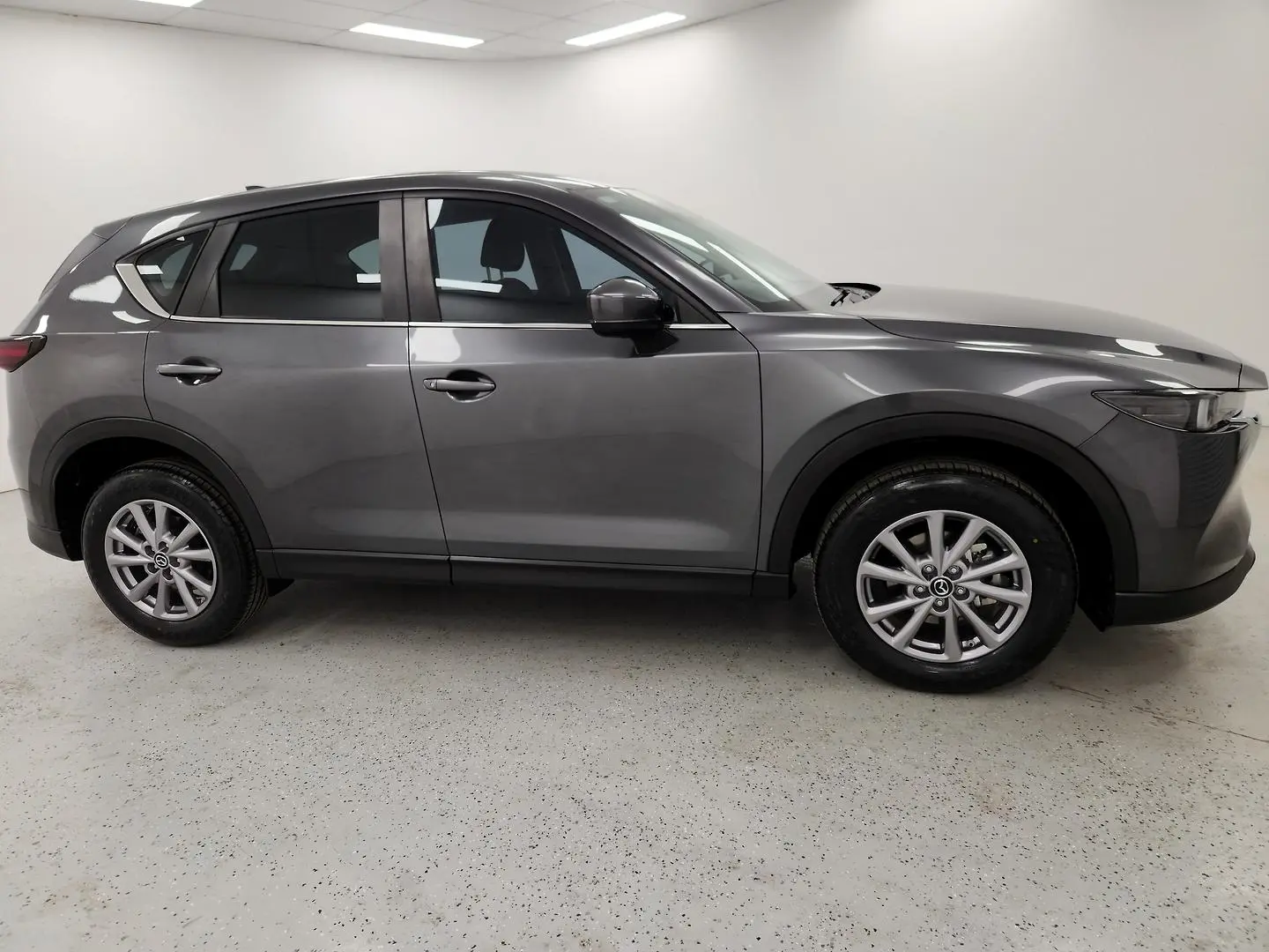 2022 Mazda CX-5 Gallery Image 2