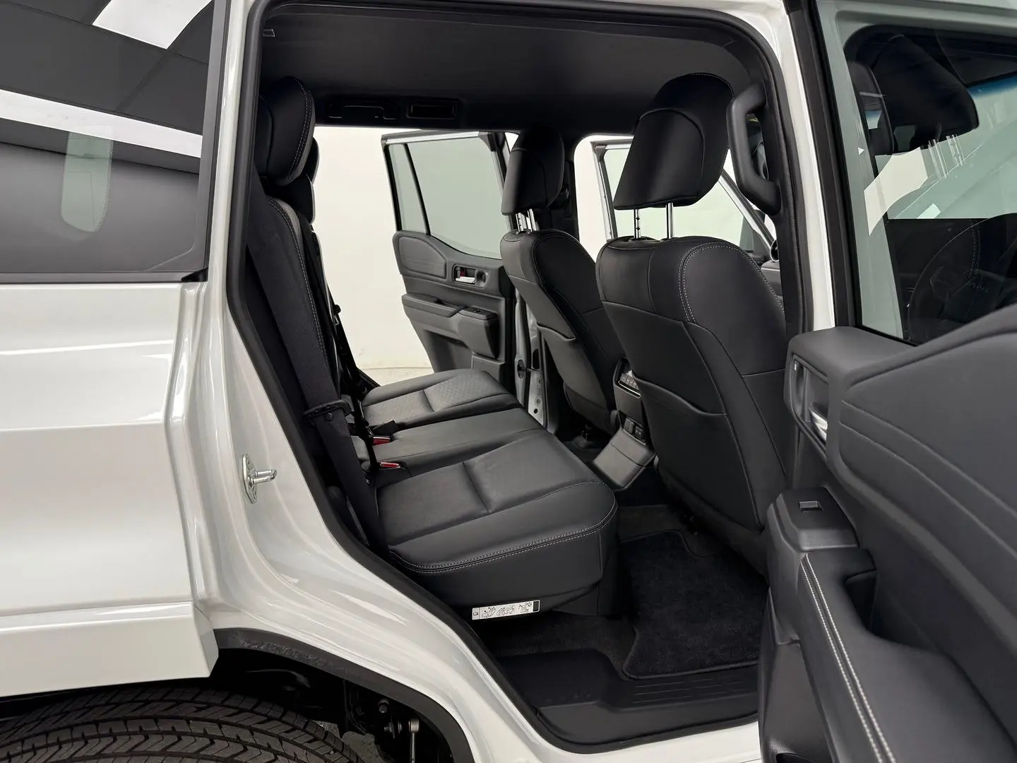 2024 Toyota Landcruiser Prado Gallery Image 21