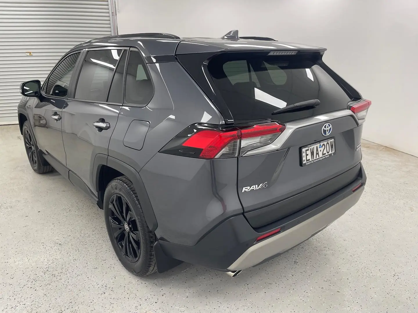 2022 Toyota RAV4 Gallery Image 5