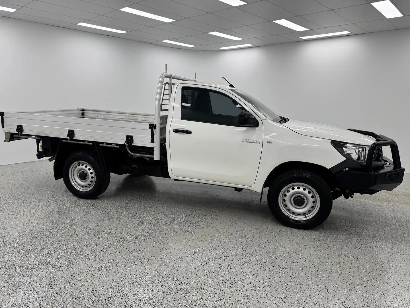 2020 Toyota Hilux Gallery Image 2