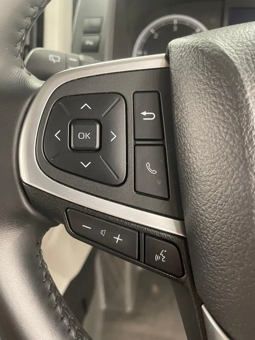 2019 Toyota Hiace Gallery Image 18