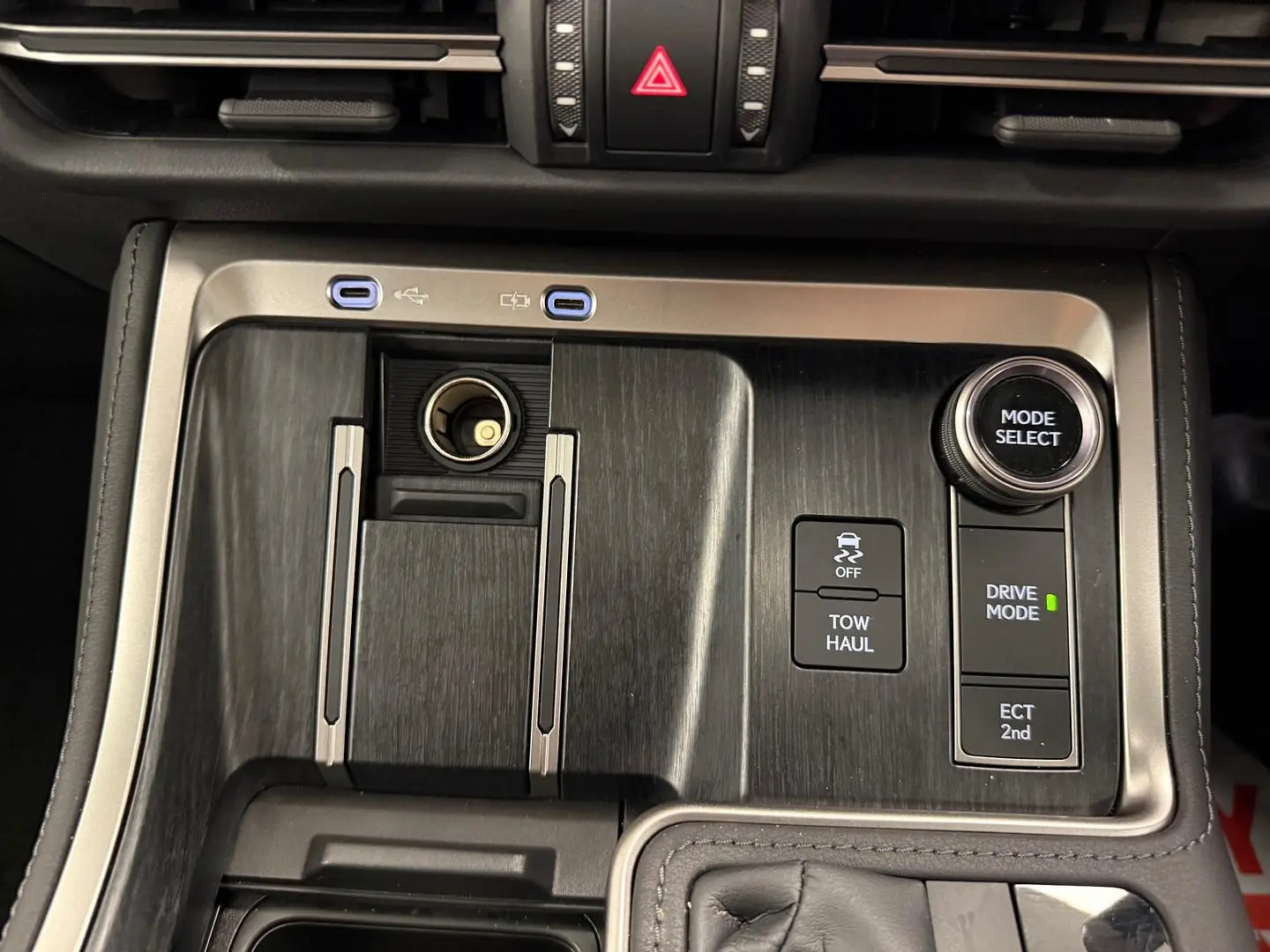 2025 Lexus GX Gallery Image 41