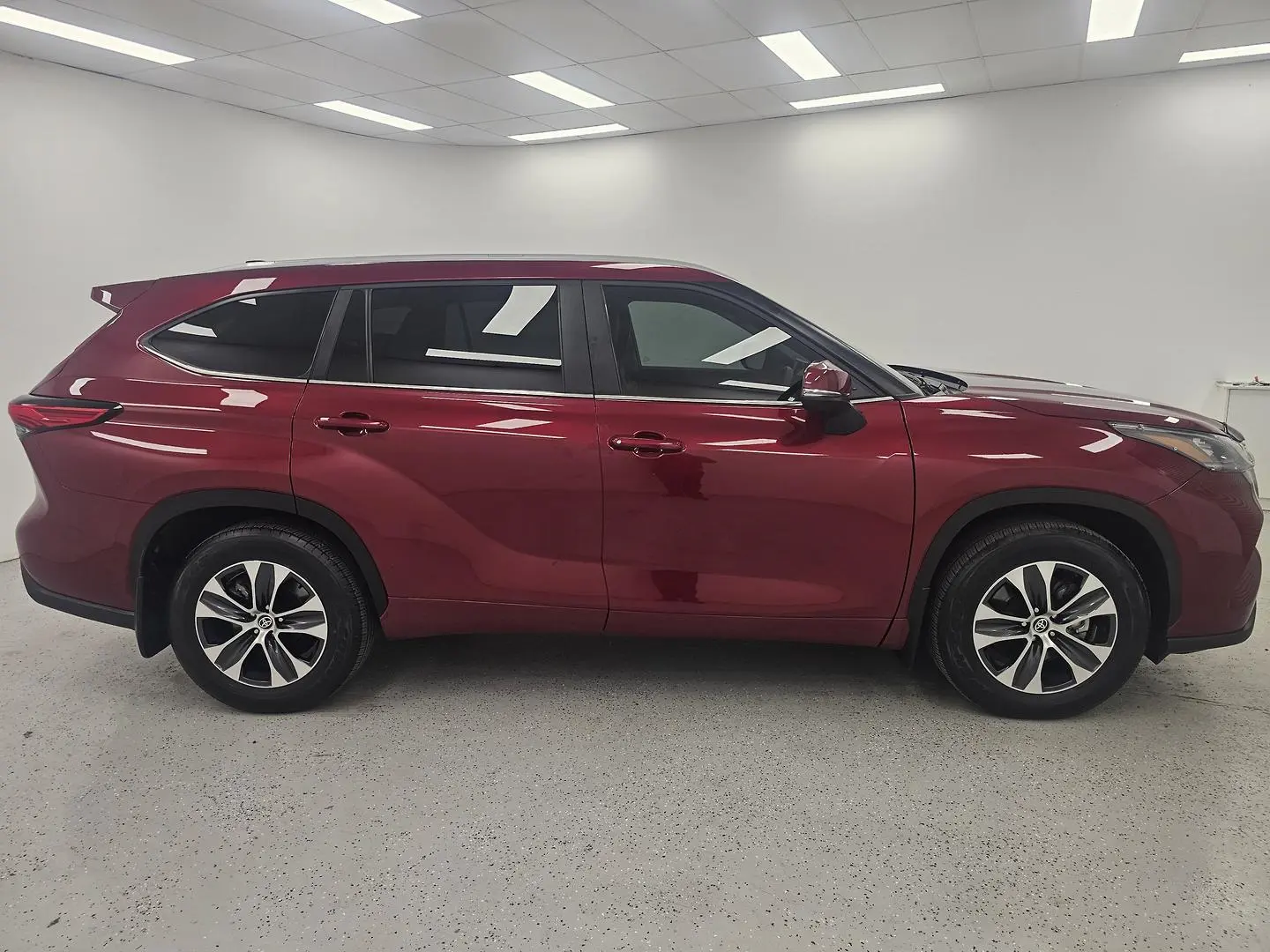 2024 Toyota Kluger Gallery Image 2