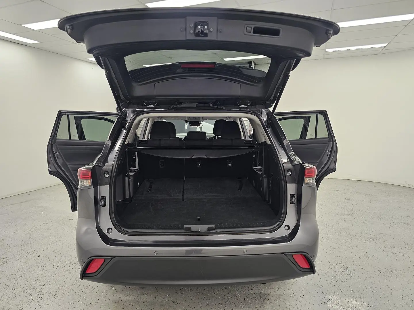 2024 Toyota Kluger Gallery Image 17